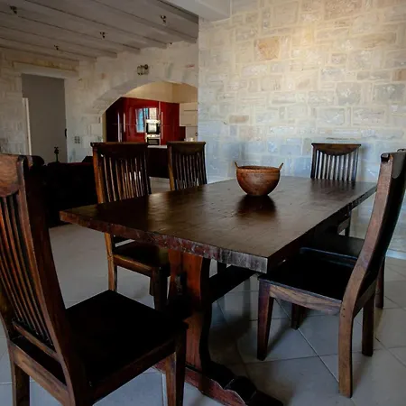 Jean Claud Villa