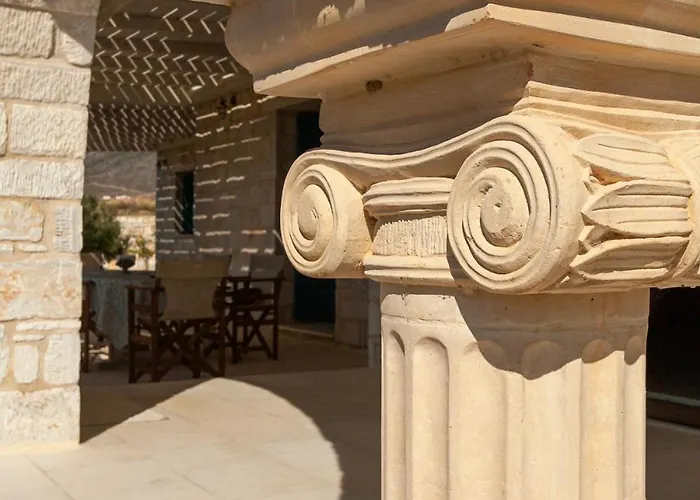 Jean Claud Villa Márpissa